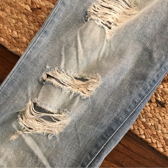 👖 2.1 Distressed Denim Jeans - Picture 9 of 16